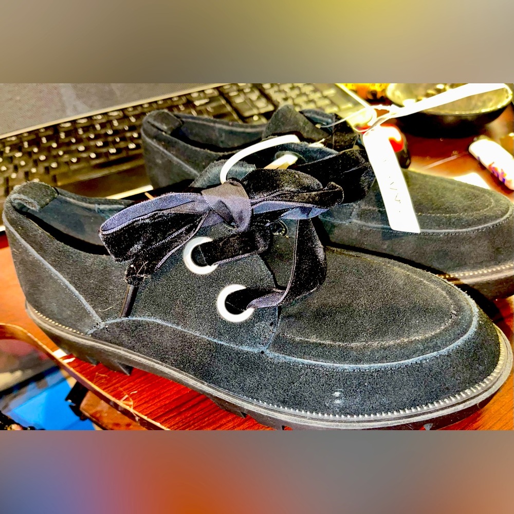 NWT Sixty Seven Shoes Brand Black Suede Feel Shoes. Size 38 (Women's 7.5)